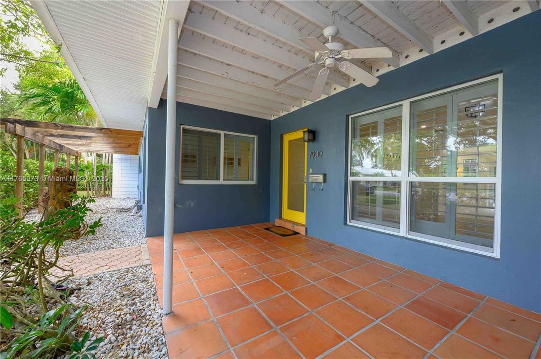 Recently Sold: $1,150,000 (4 beds, 2 baths, 1857 Square Feet)