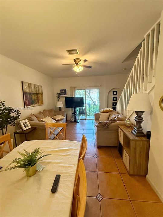 Recently Sold: $365,000 (2 beds, 2 baths, 1150 Square Feet)