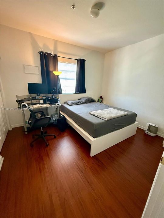 Recently Sold: $365,000 (2 beds, 2 baths, 1150 Square Feet)