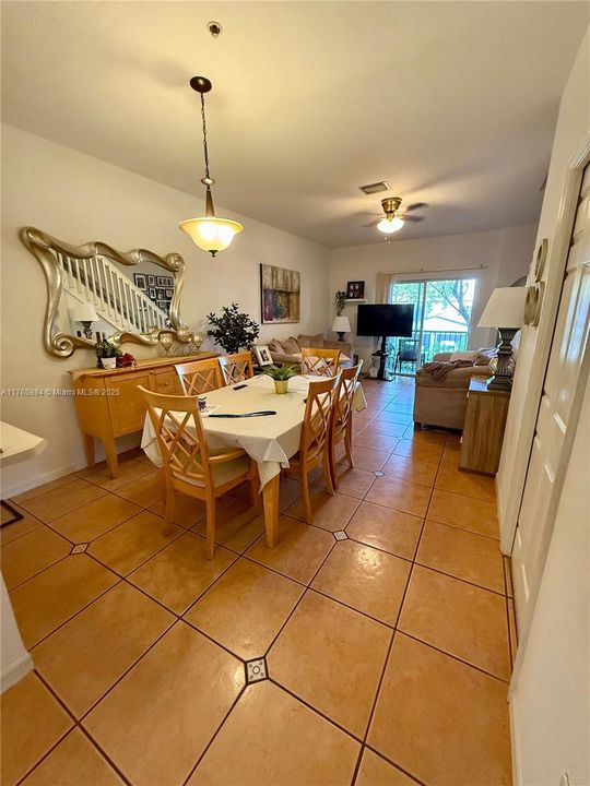 Recently Sold: $365,000 (2 beds, 2 baths, 1150 Square Feet)