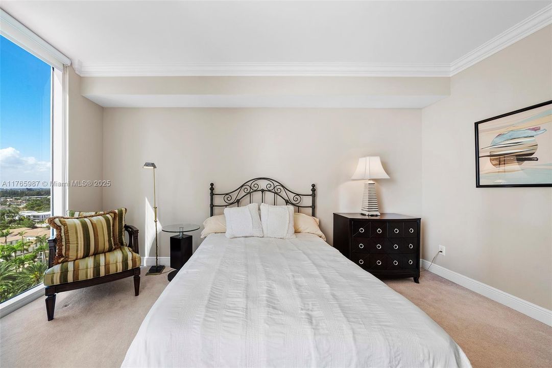 Recently Sold: $1,550,000 (3 beds, 3 baths, 3173 Square Feet)