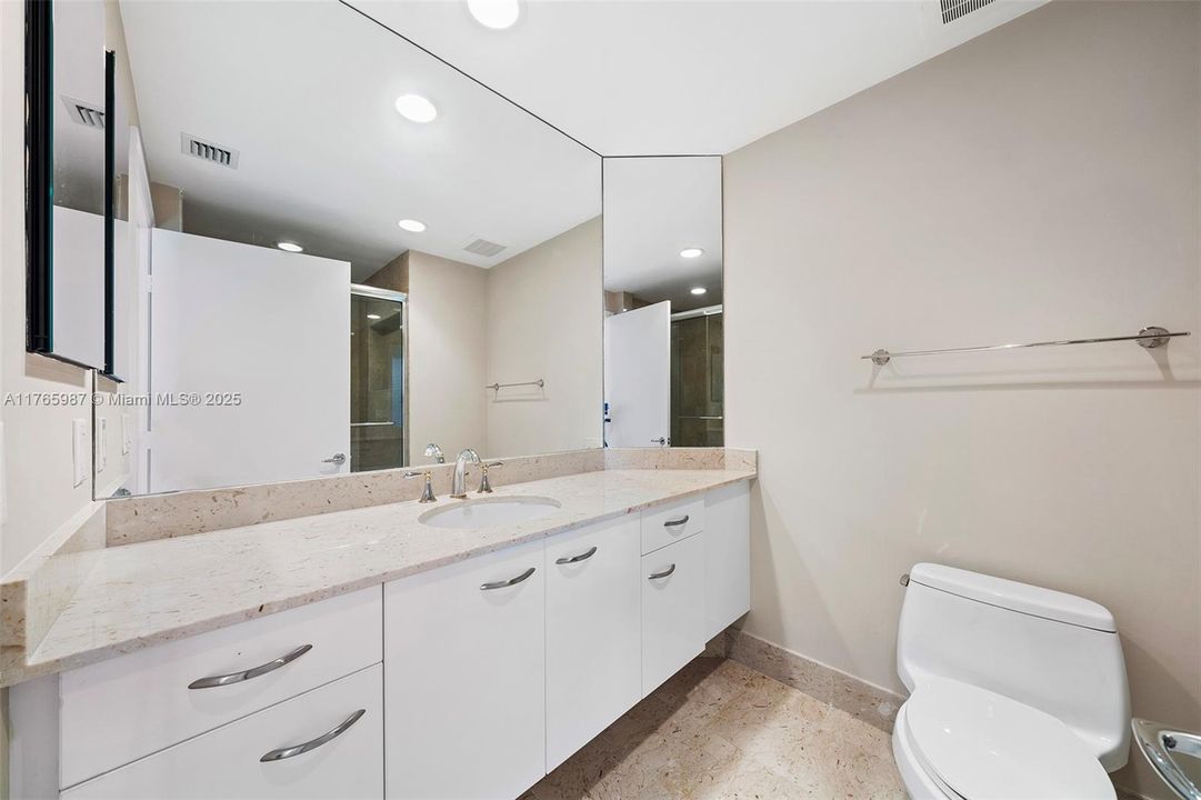 Recently Sold: $1,550,000 (3 beds, 3 baths, 3173 Square Feet)