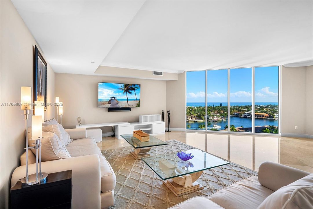 Recently Sold: $1,550,000 (3 beds, 3 baths, 3173 Square Feet)