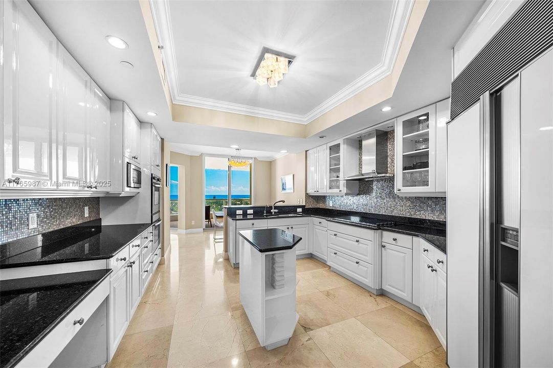 Recently Sold: $1,550,000 (3 beds, 3 baths, 3173 Square Feet)