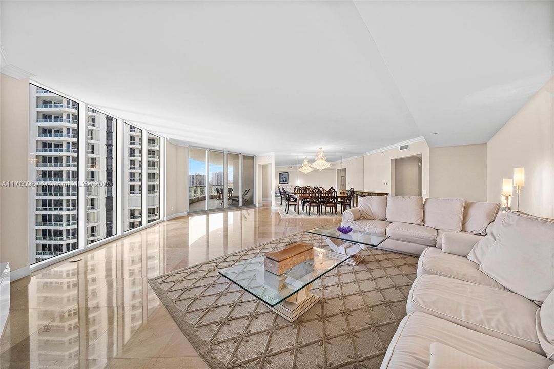 Recently Sold: $1,550,000 (3 beds, 3 baths, 3173 Square Feet)