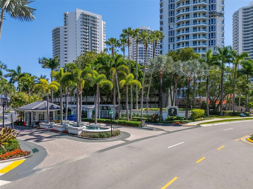 Recently Sold: $1,550,000 (3 beds, 3 baths, 3173 Square Feet)