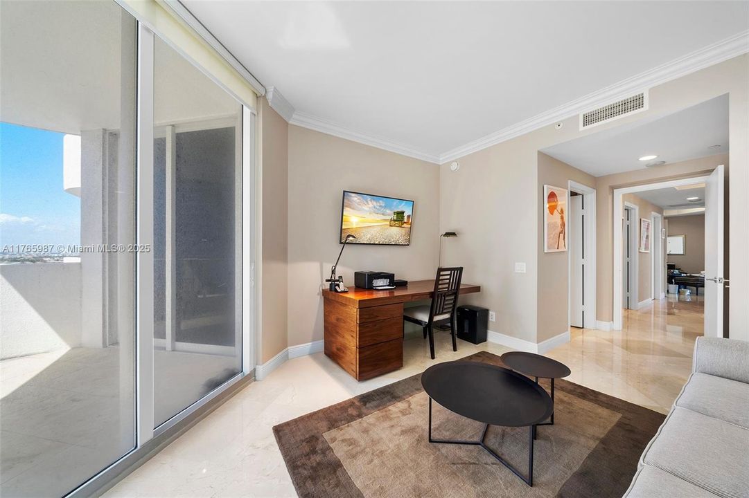 Recently Sold: $1,550,000 (3 beds, 3 baths, 3173 Square Feet)