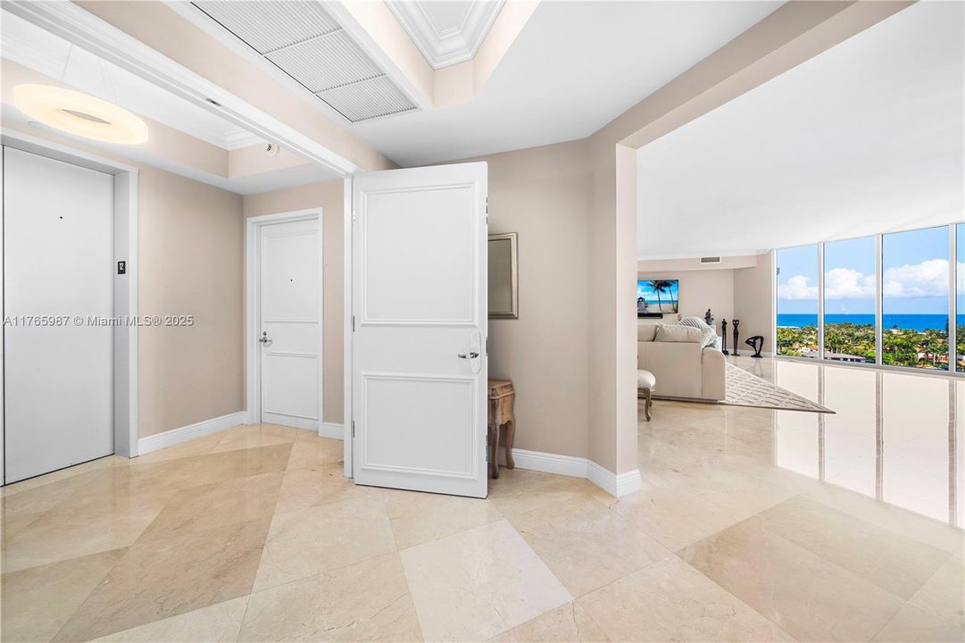 Recently Sold: $1,550,000 (3 beds, 3 baths, 3173 Square Feet)