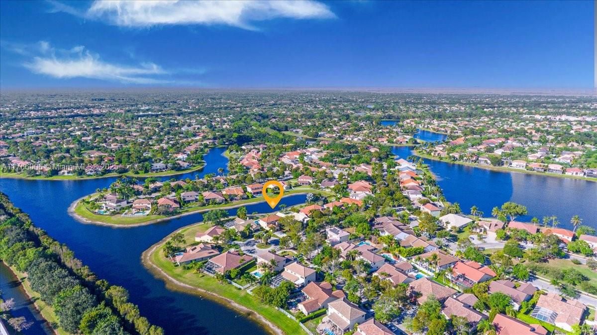 Недавно продано: $1,199,900 (5 спален, 3 ванн, 2704 Квадратных фут)