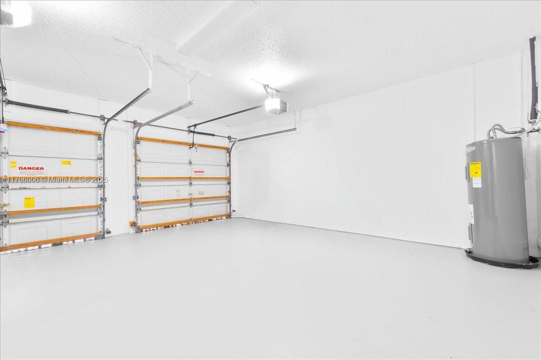 Недавно продано: $1,199,900 (5 спален, 3 ванн, 2704 Квадратных фут)