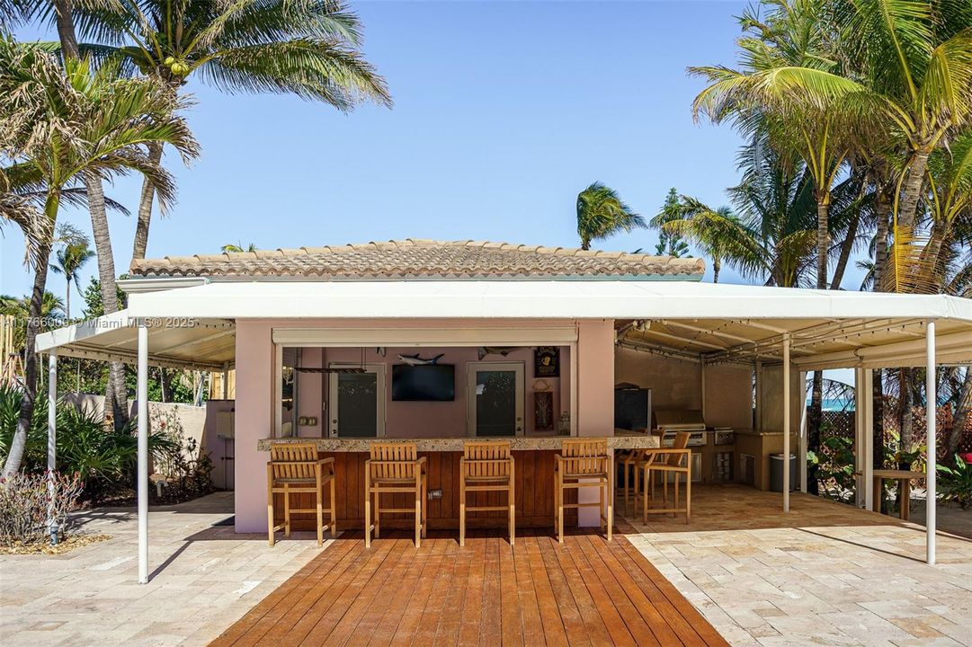 For Sale: $41,000,000 (3 beds, 4 baths, 4144 Square Feet)