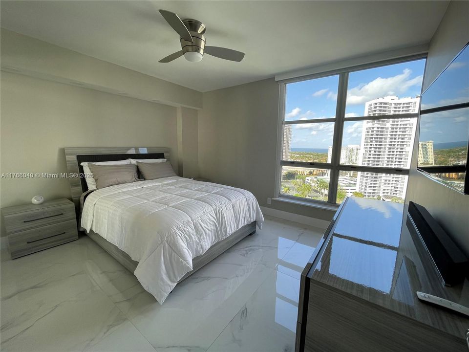 Недавно продано: $699,000 (2 спален, 2 ванн, 1353 Квадратных фут)