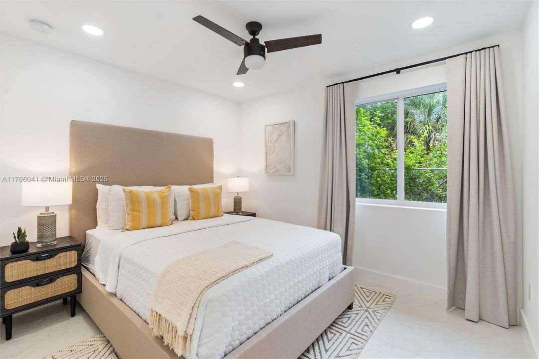 待售: $1,189,000 (0 贝兹, 0 浴室, 3232 平方英尺)