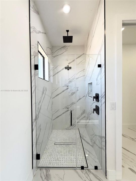 На продажу: $405,000 (3 спален, 2 ванн, 1739 Квадратных фут)