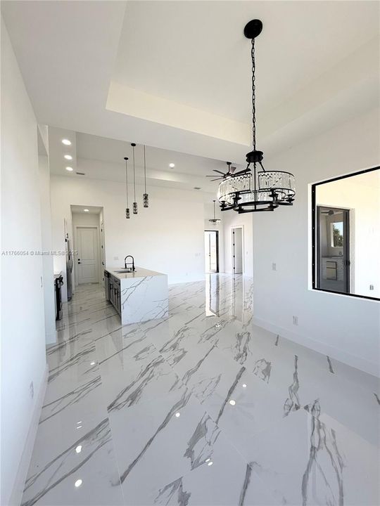 На продажу: $405,000 (3 спален, 2 ванн, 1739 Квадратных фут)