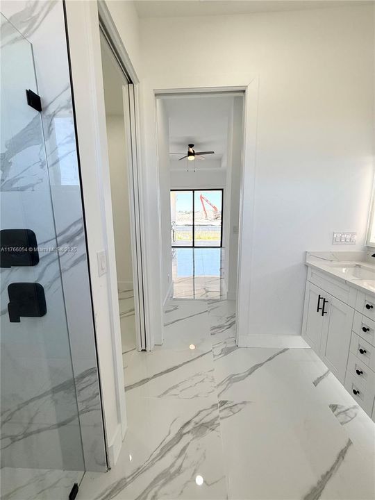 На продажу: $405,000 (3 спален, 2 ванн, 1739 Квадратных фут)