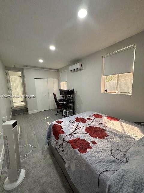 最近售出: $420,000 (3 贝兹, 2 浴室, 910 平方英尺)