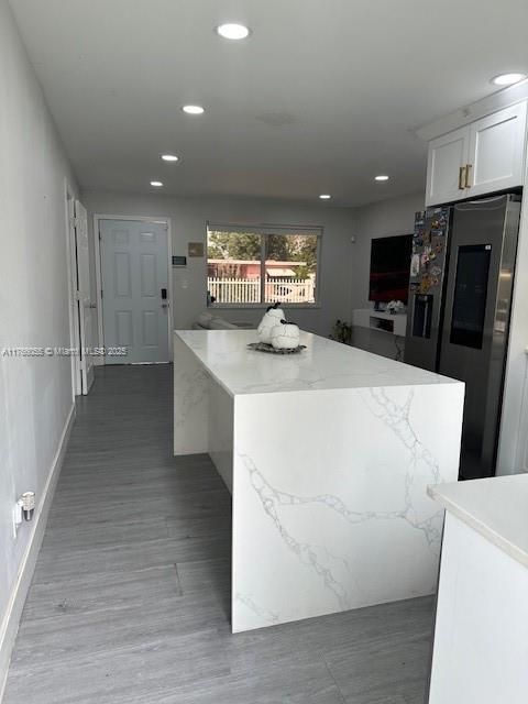 最近售出: $420,000 (3 贝兹, 2 浴室, 910 平方英尺)