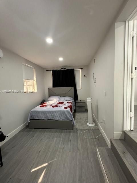 最近售出: $420,000 (3 贝兹, 2 浴室, 910 平方英尺)