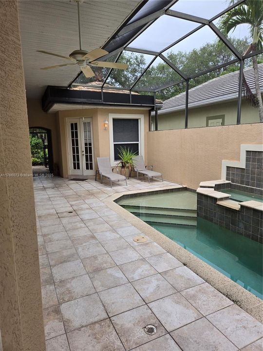 待售: $775,000 (3 贝兹, 3 浴室, 0 平方英尺)