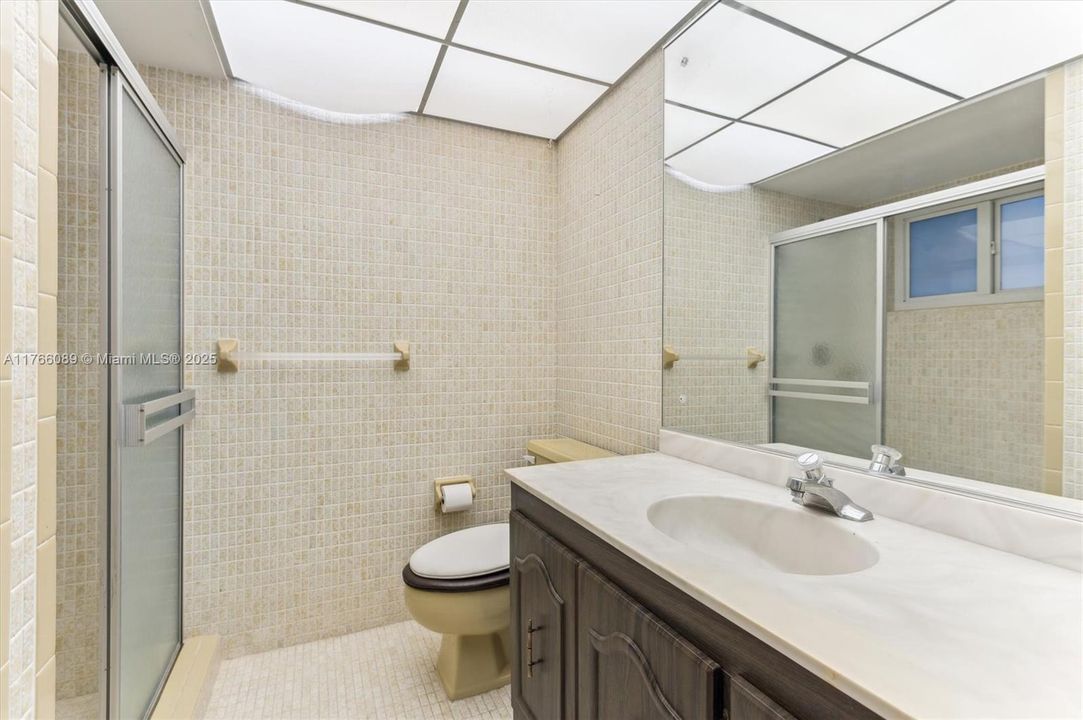 Recently Sold: $649,900 (4 beds, 3 baths, 2727 Square Feet)