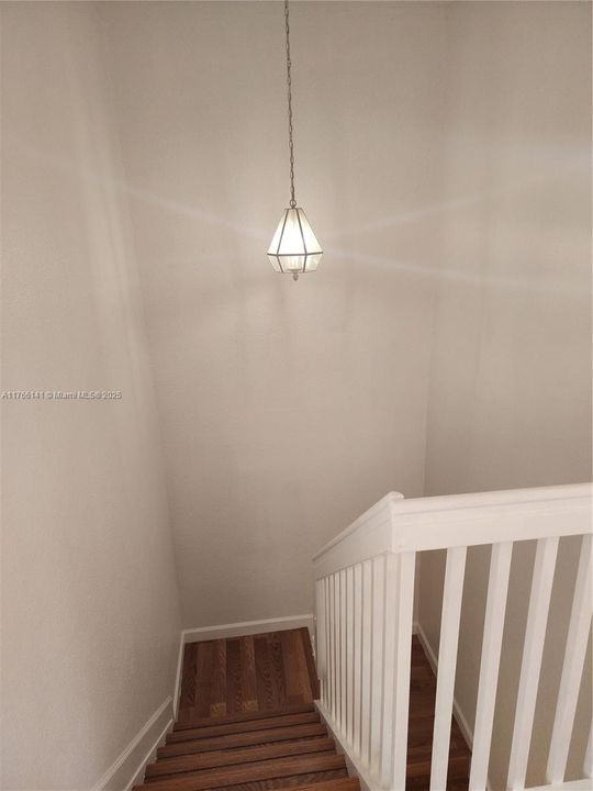 最近租的: $2,500 (3 贝兹, 3 浴室, 1590 平方英尺)