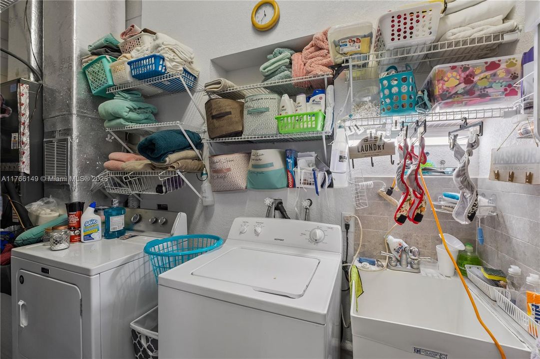 For Sale: $1,100,000 (5 beds, 3 baths, 0 Square Feet)