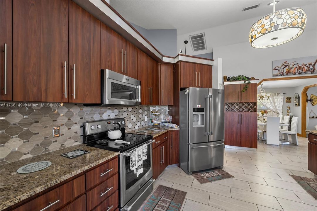 For Sale: $1,100,000 (5 beds, 3 baths, 0 Square Feet)