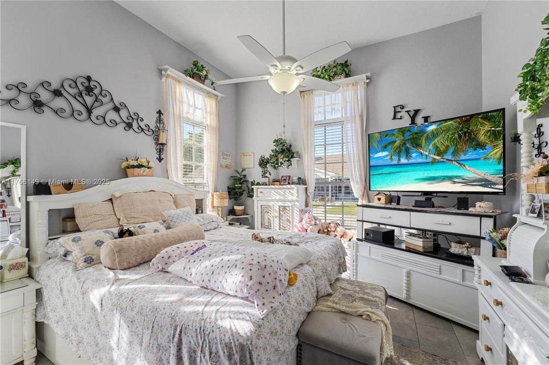 For Sale: $1,100,000 (5 beds, 3 baths, 0 Square Feet)