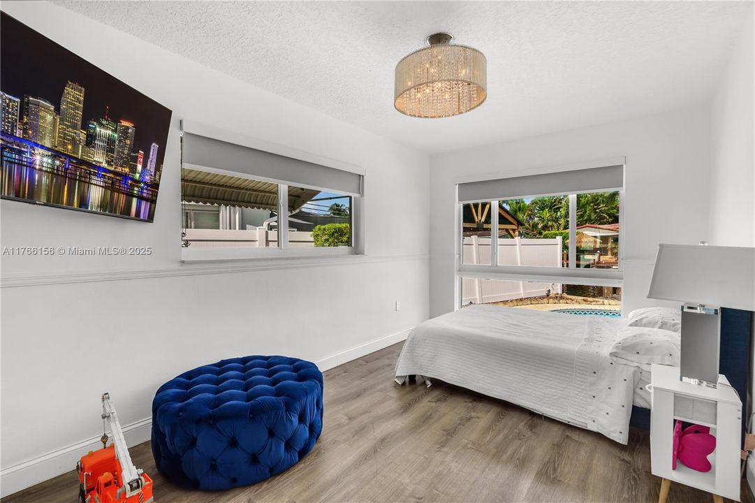 Recientemente alquilado: $5,550 (3 camas, 2 baños, 2458 Pies cuadrados)