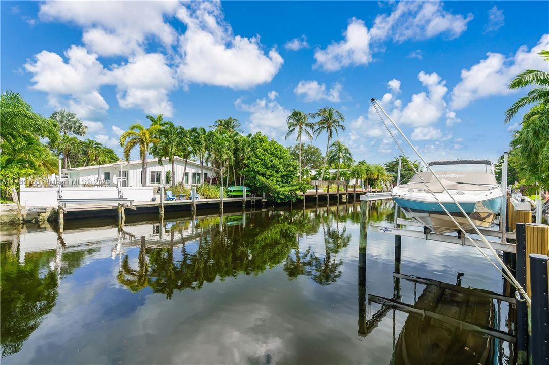 Recientemente alquilado: $5,550 (3 camas, 2 baños, 2458 Pies cuadrados)