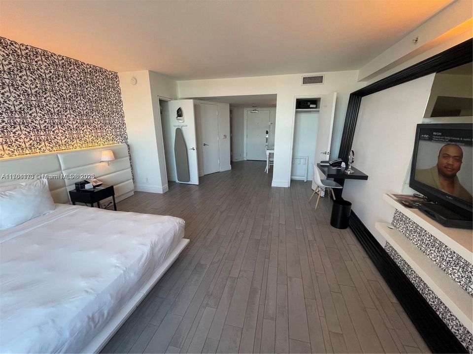 待售: $270,000 (0 贝兹, 1 浴室, 508 平方英尺)