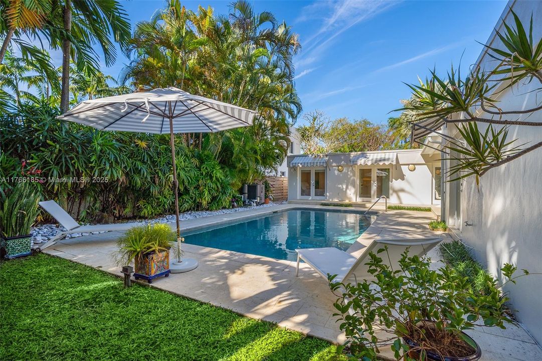 For Sale: $3,377,000 (3 beds, 3 baths, 2123 Square Feet)