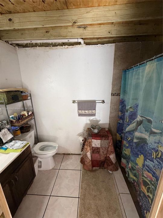 Active With Contract: $393,500 (3 beds, 2 baths, 1322 Square Feet)