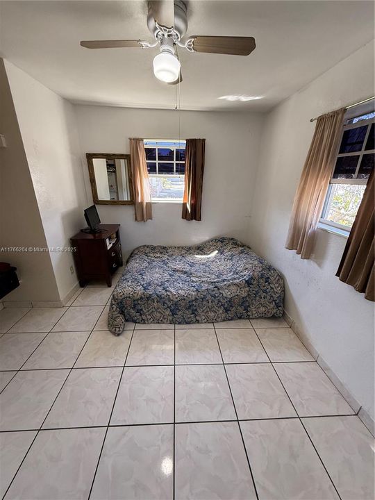 Active With Contract: $393,500 (3 beds, 2 baths, 1322 Square Feet)