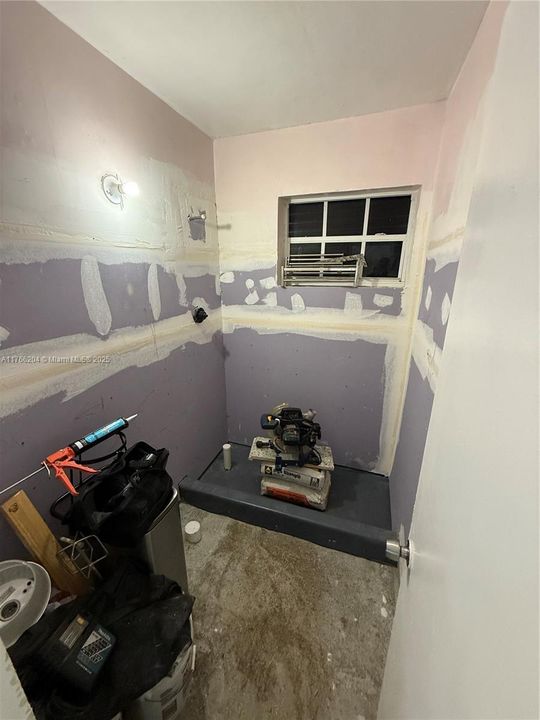 Active With Contract: $393,500 (3 beds, 2 baths, 1322 Square Feet)