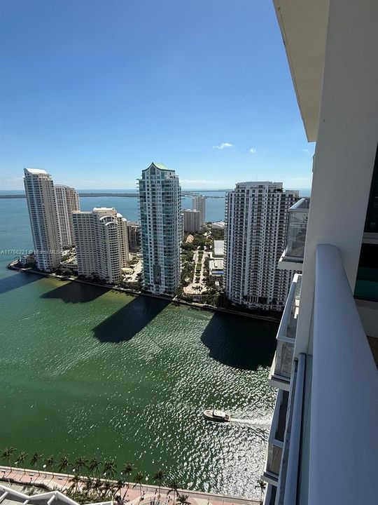 Recently Sold: $729,000 (2 beds, 2 baths, 1126 Square Feet)