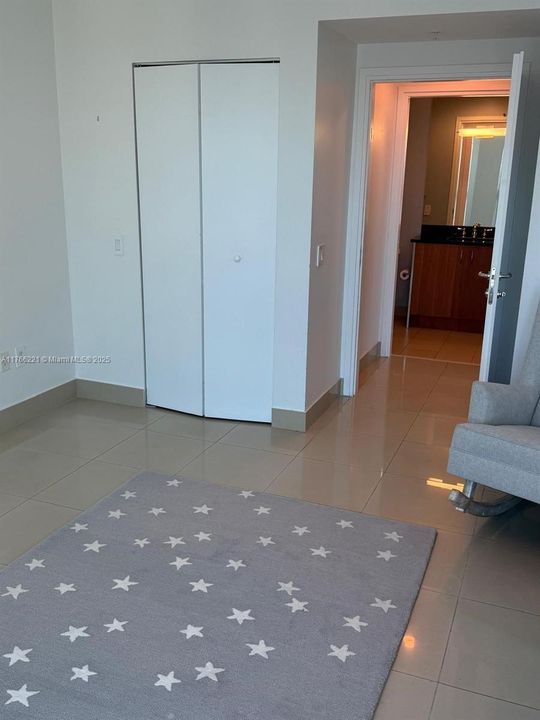 Recently Sold: $729,000 (2 beds, 2 baths, 1126 Square Feet)