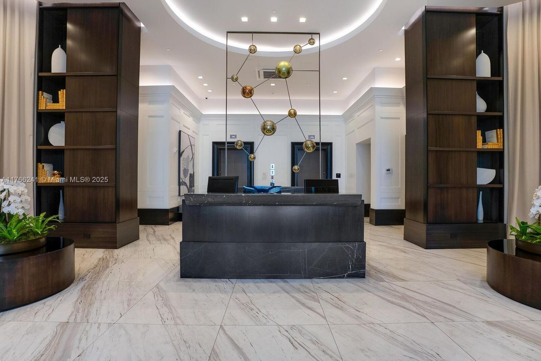 Main Lobby - Giralda Place