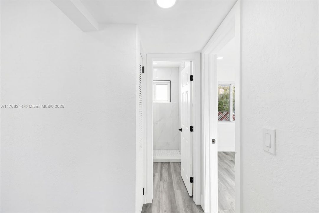 Recently Sold: $720,000 (6 beds, 3 baths, 2000 Square Feet)