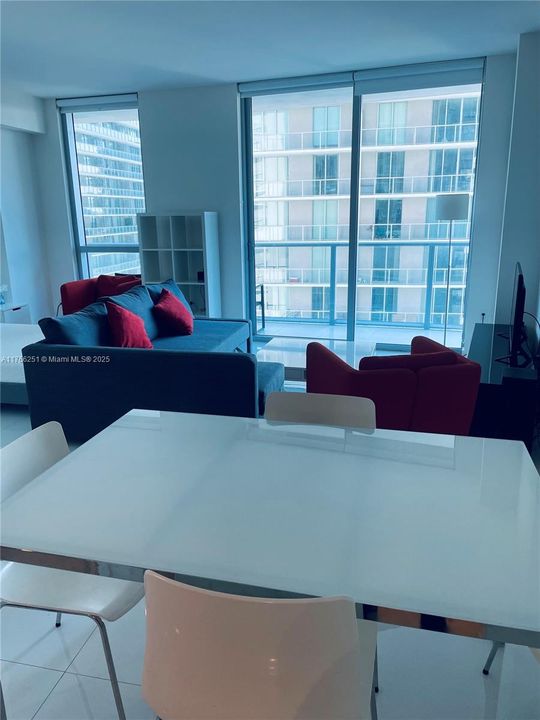 Recientemente alquilado: $2,750 (0 camas, 1 baños, 530 Pies cuadrados)