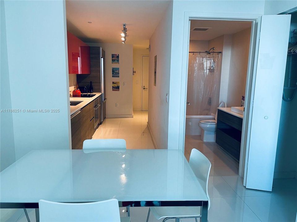 Recientemente alquilado: $2,750 (0 camas, 1 baños, 530 Pies cuadrados)