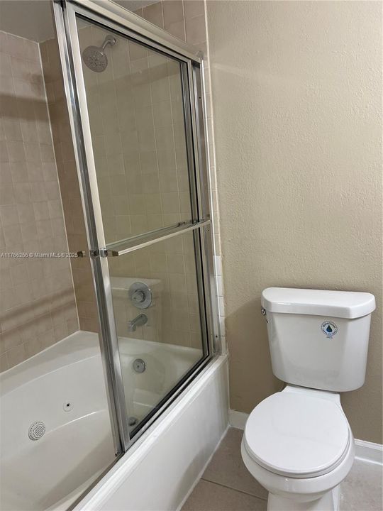 Recently Sold: $340,000 (2 beds, 2 baths, 1302 Square Feet)