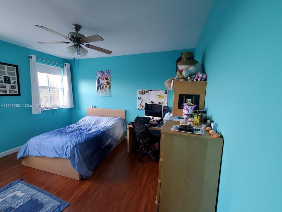 For Sale: $1,040,000 (4 beds, 4 baths, 3053 Square Feet)