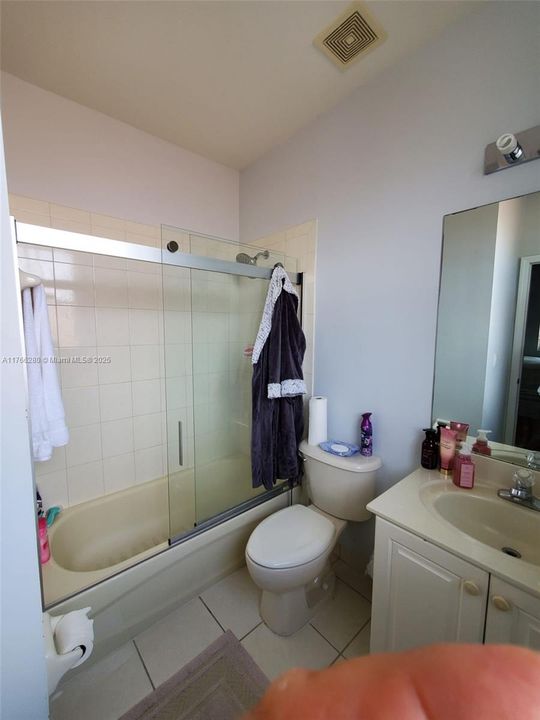 For Sale: $1,040,000 (4 beds, 4 baths, 3053 Square Feet)