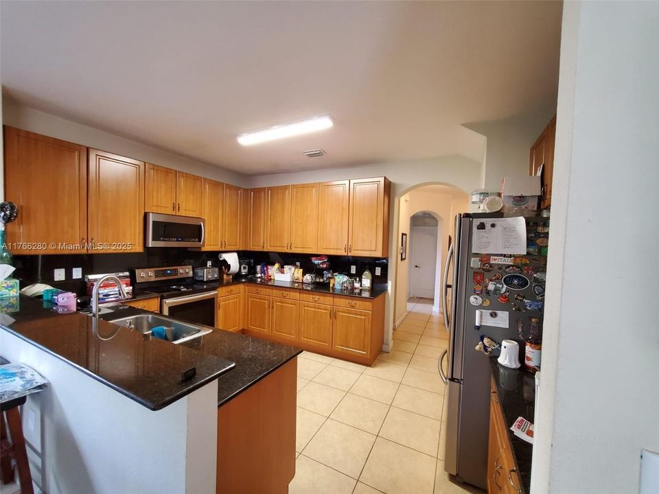 For Sale: $1,040,000 (4 beds, 4 baths, 3053 Square Feet)