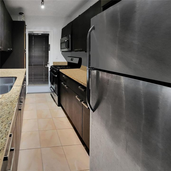 Недавно продано: $189,000 (1 спален, 1 ванн, 0 Квадратных фут)