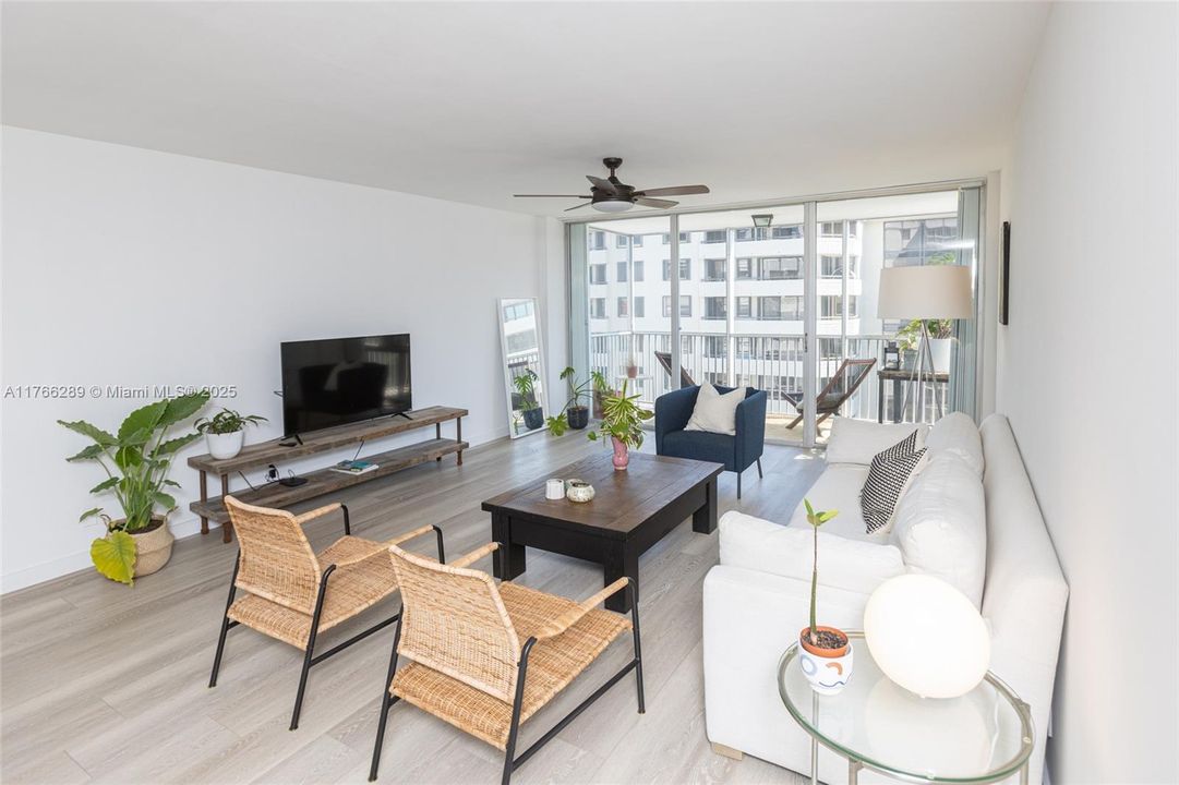 For Sale: $799,000 (2 beds, 2 baths, 1335 Square Feet)