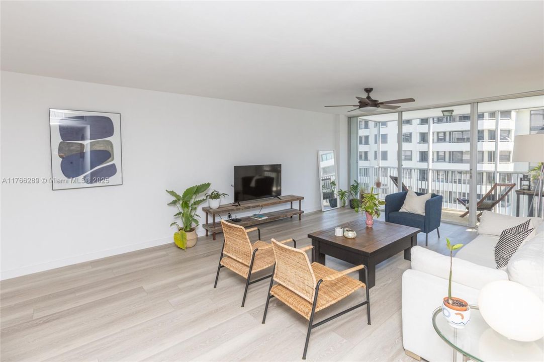 For Sale: $799,000 (2 beds, 2 baths, 1335 Square Feet)