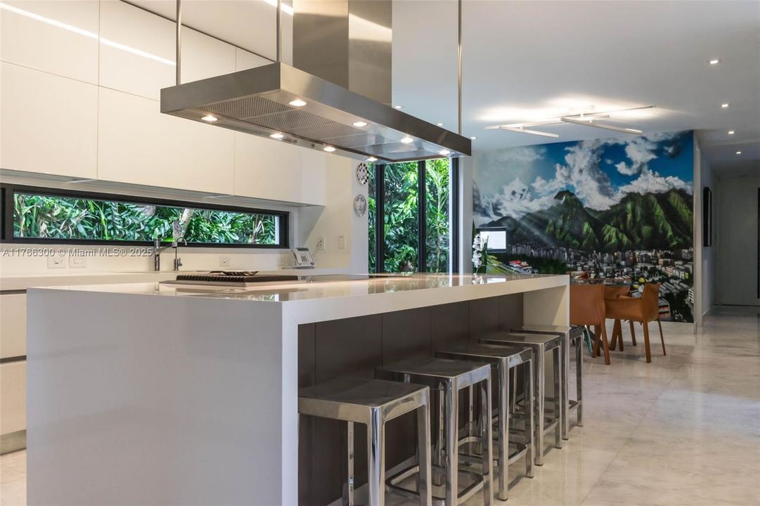 En Venta: $11,300,000 (6 camas, 6 baños, 5216 Pies cuadrados)